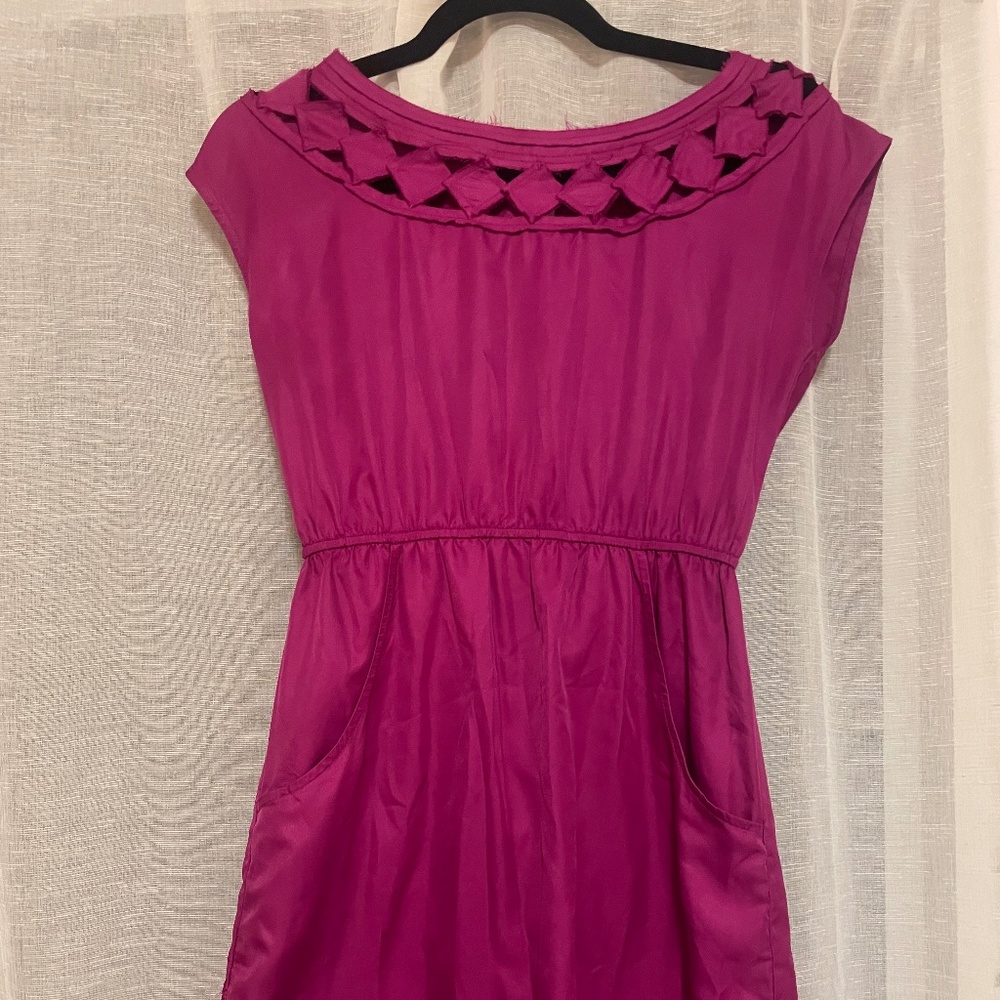 Banana republic fuscia dress with cut outs and pockets